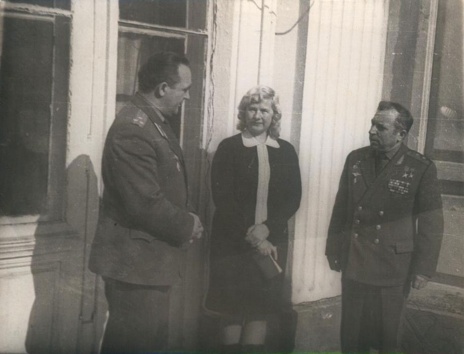 генерал-лейтенант Л. Беда и полковник Александров