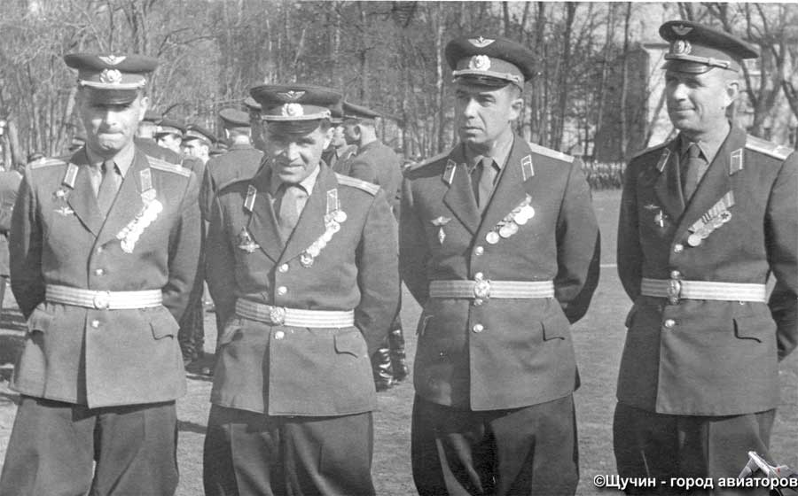командование 979го иап перед парадом в 1966 году