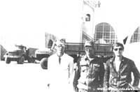 Лётчики Кузяк, Роднищев и Ратс в аэропорту Кандагара