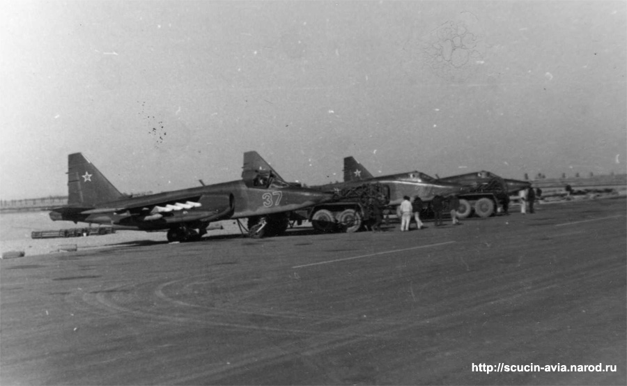 самолёты Су-25 в Кандагаре